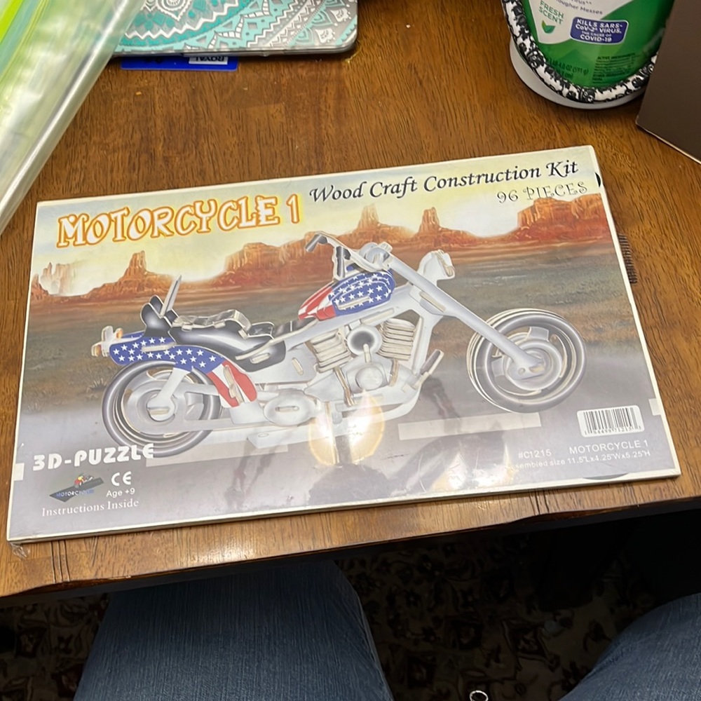 NWT Wood Craft Construction Kit, Motorcycle 1, 3D wooden puzzle, patriotic